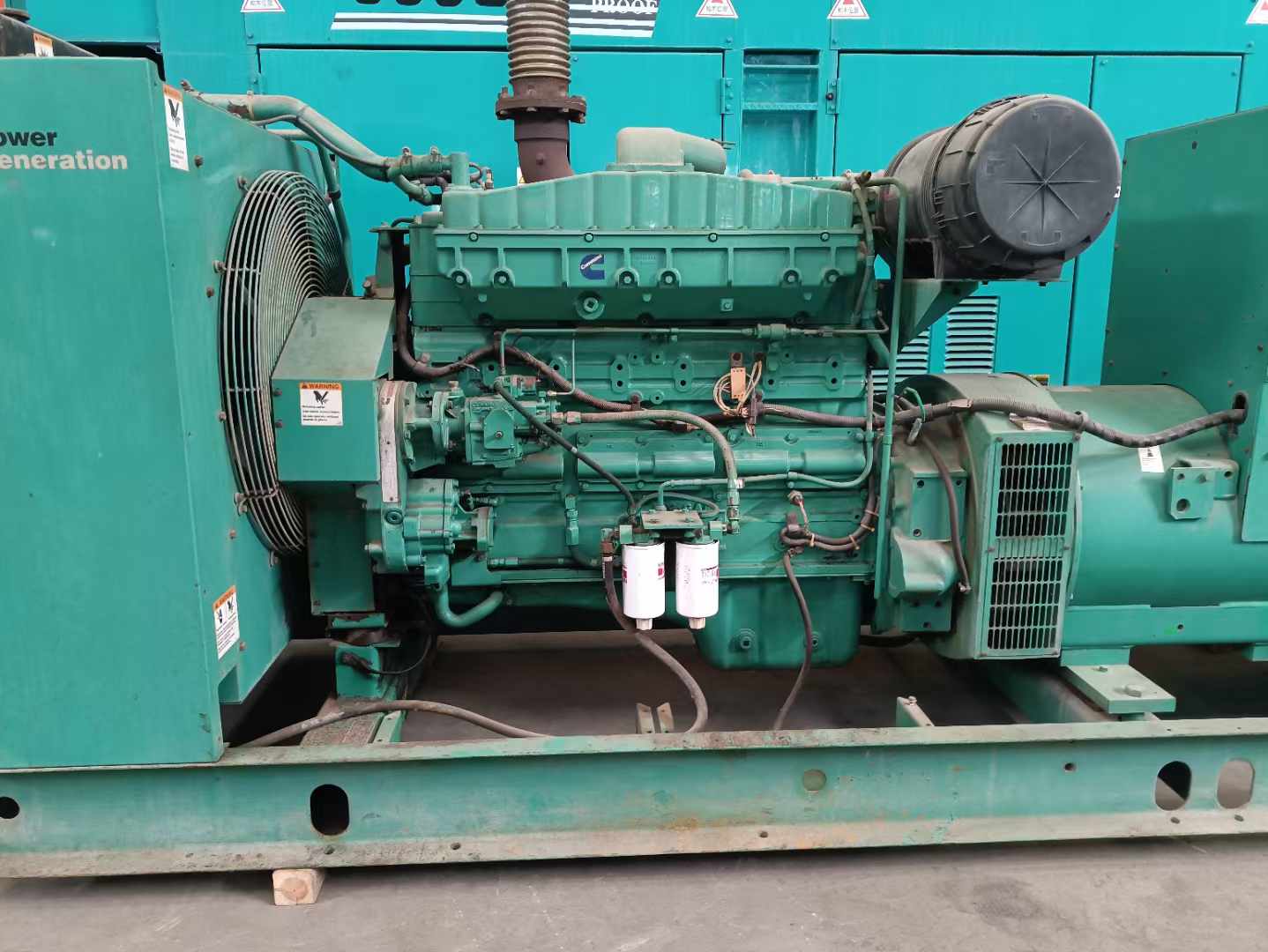 七坊镇过载会对 600kW 柴油发电机组造成哪些损害？